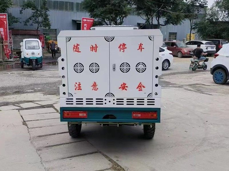 電動(dòng)三輪高壓清洗車(chē)(1200L)